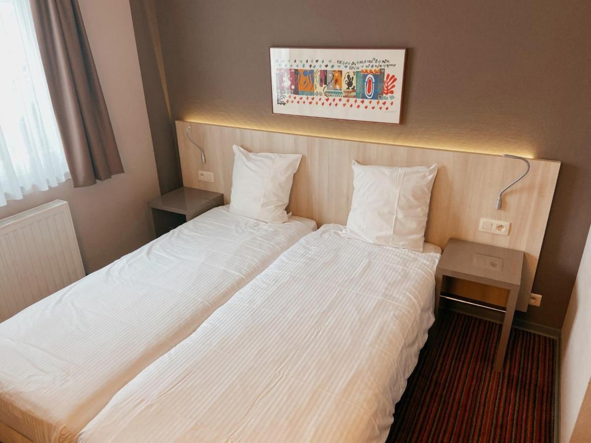 Hotel Les100Ciels Saint-Hubert Zewnętrze zdjęcie